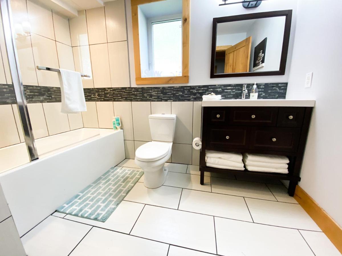 גולדן Journey'S End - 2 Bed 1 Bath Suite מראה חיצוני תמונה