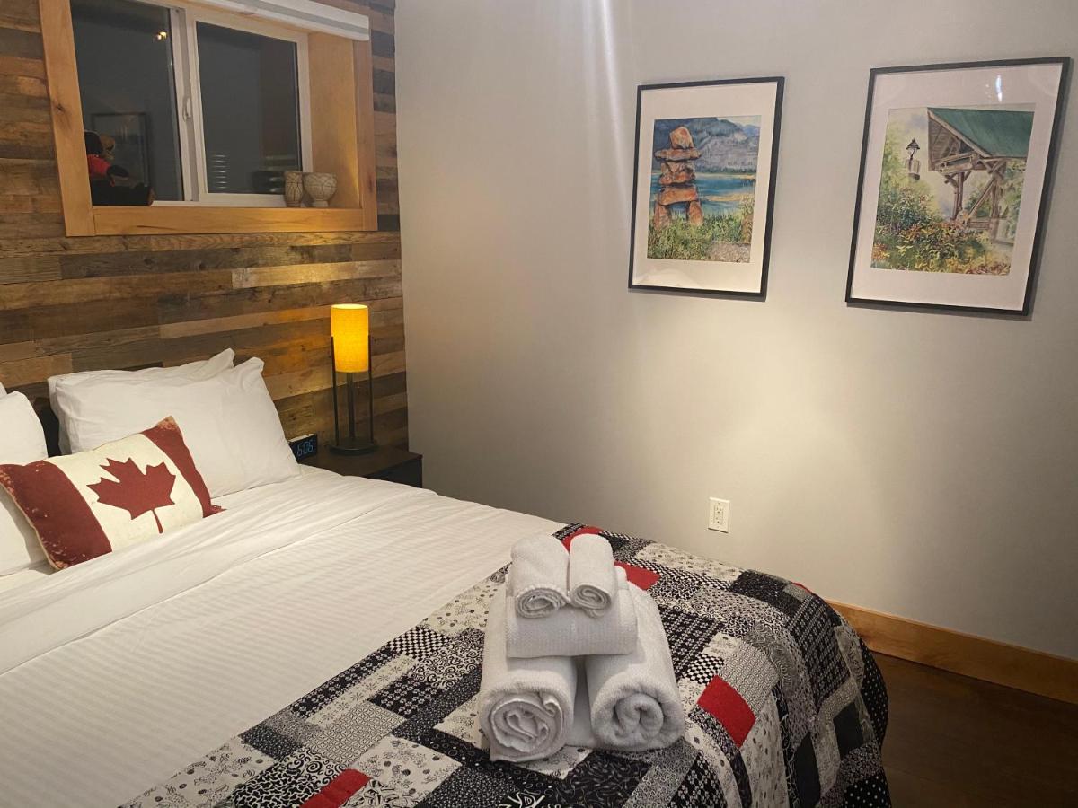 גולדן Journey'S End - 2 Bed 1 Bath Suite מראה חיצוני תמונה