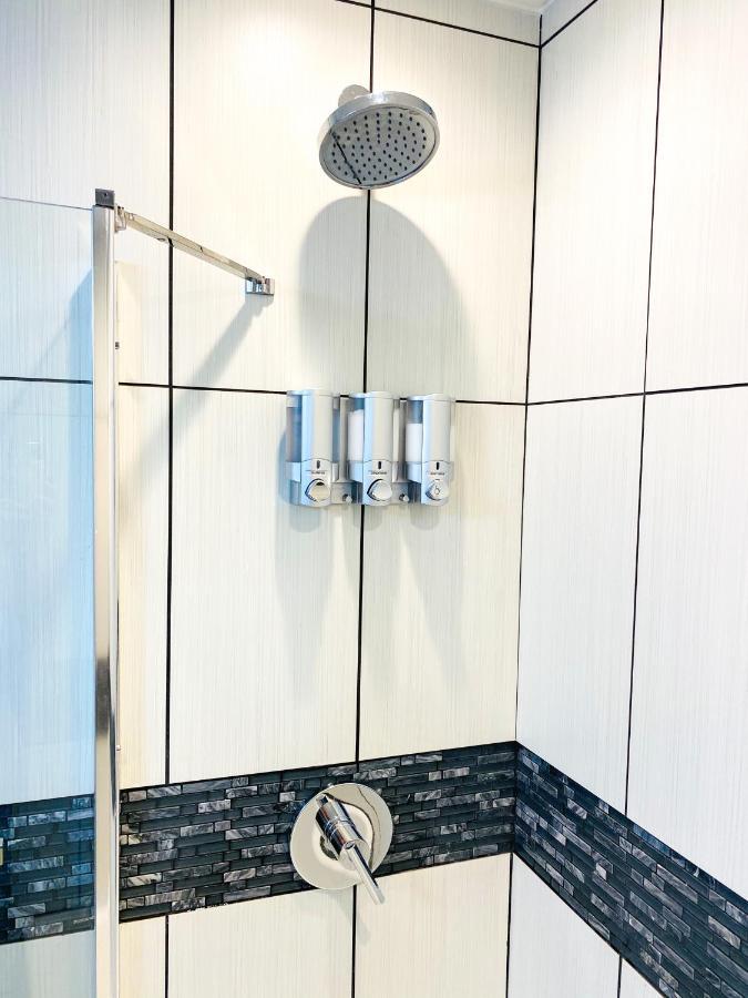 גולדן Journey'S End - 2 Bed 1 Bath Suite מראה חיצוני תמונה